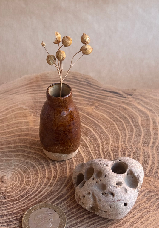 Tiny Bud Vase 1